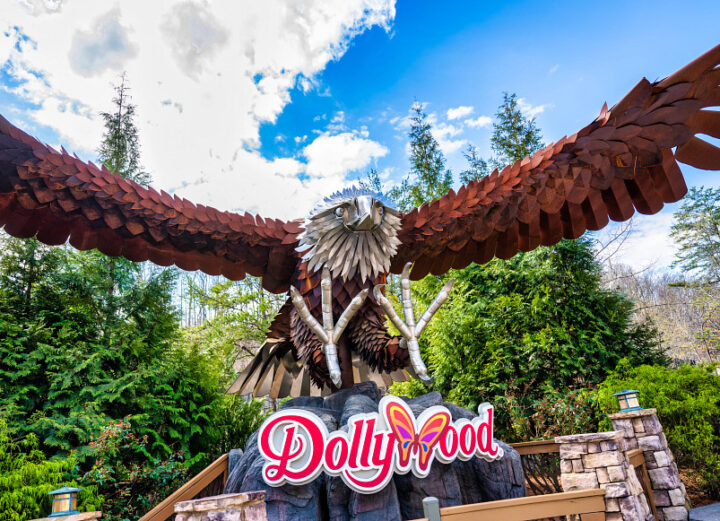 Wild Eagle statue of a large bald eagle made out of metal at Dollywood