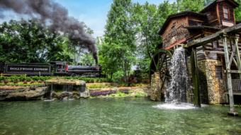 Dollywood Weather Guidelines Dollywood Grist Mill Water Wheel and Dollywood Express Train