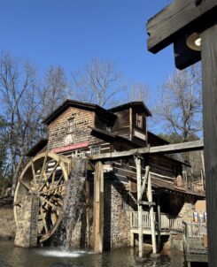 The Grist Mill Dollywood Restaurant Cinnamon Bread