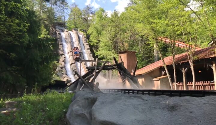 Daredevil Falls Dollywood Attraction