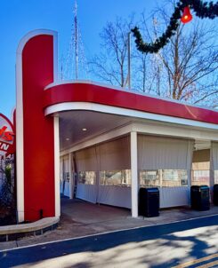 Reds Drive In Dollywood Restaurant