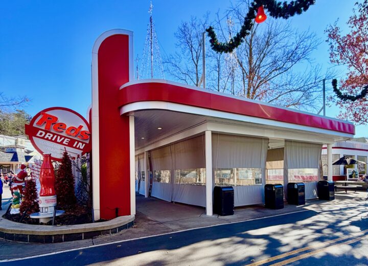 Reds Drive In Dollywood Restaurant