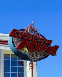Lightning Rod Wooden Rollercoaster Dollywood Attraction