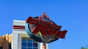 Lightning Rod Wooden Rollercoaster Dollywood Attraction