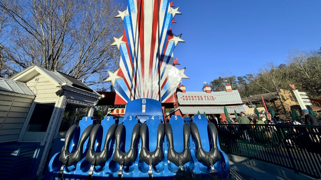 Shooting Star at Dollywood | Kids' Drop Tower in Country Fair