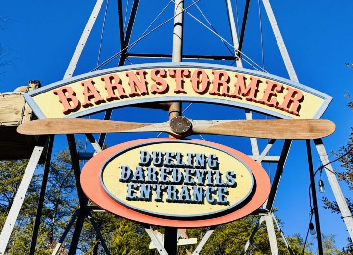 Barnstormer Dollywood Attraction
