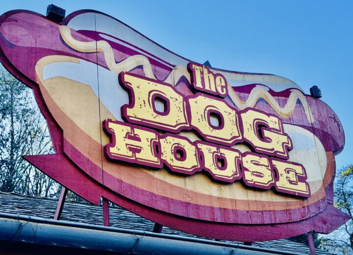 The Dog House Dollywood Restaurant