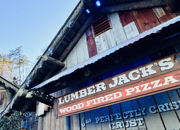 Lumber Jack Pizza Dollywood Restaurant